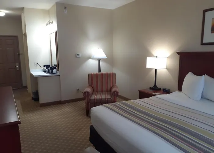 Country & By Radisson, Freeport, Il Hotel