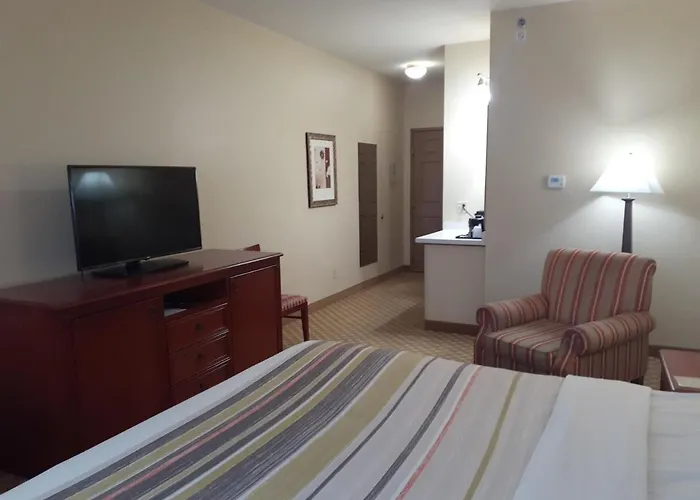Hotel Country & By Radisson, Freeport, Il 4*
