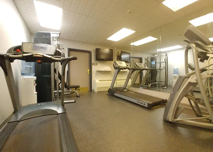 Country & By Radisson, Freeport, Il 4* Freeport