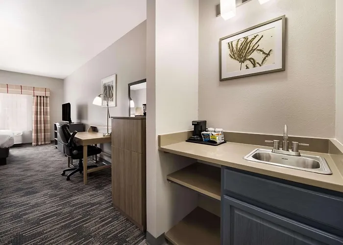 Hotel Country & By Radisson, Freeport, Il 4*