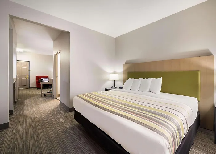 Hotel Country & By Radisson, Freeport, Il 4*