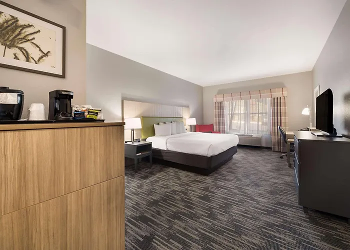 Country & By Radisson, Freeport, Il Freeport