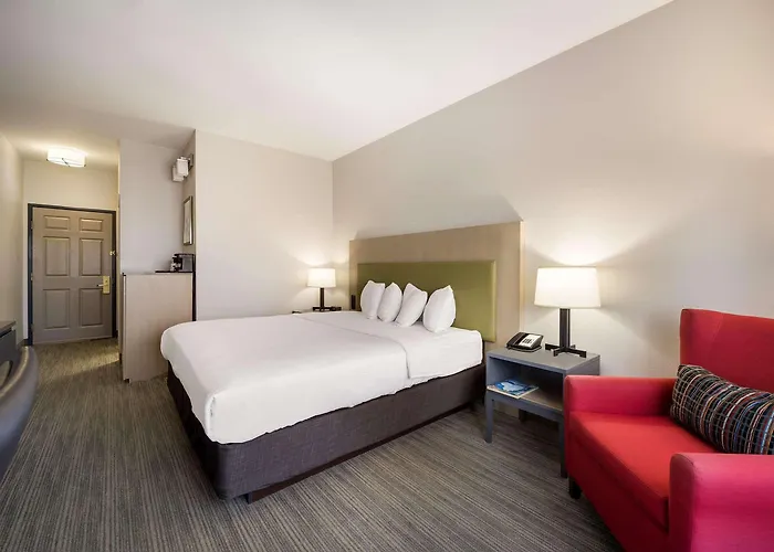 Country & By Radisson, Freeport, Il Hotel