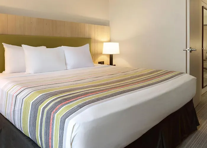 Country & By Radisson, Freeport, Il 4* Freeport